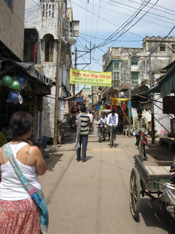 Travel Advice for Western Women in India