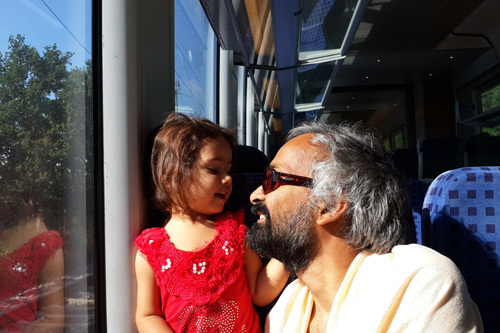 Swami Balendu and Apra in the Train