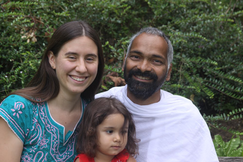Swami Balendu, Ramona and Apra