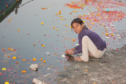 Girl at the Yamuna Arti