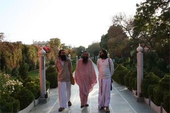 Yashendu, Swami Ji and Purnendu