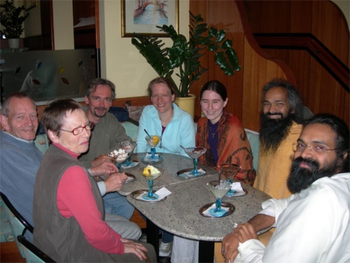 Swami ji & Yashendu with friends