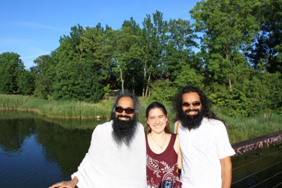 Swami ji, Ramona & Yashendu 
