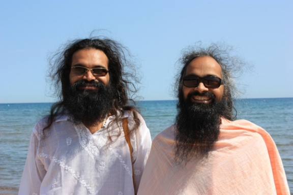Swami ji & Yashendu 