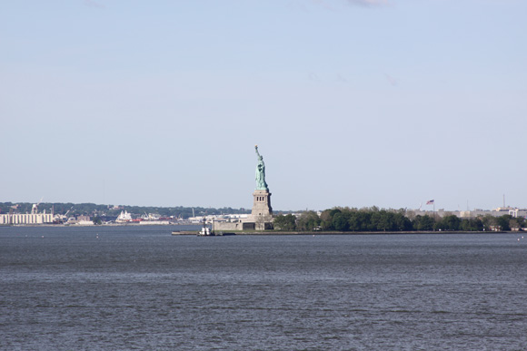 Statue of Liberty - Holiday without Stress