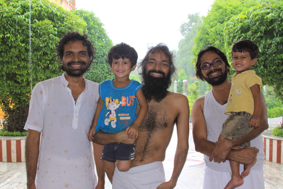 Yashendu, Suraj, Swami Ji, Purnendu, Chhotu