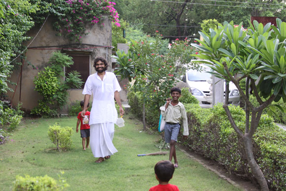 Yashendu Searching Presents